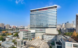 天佑科技慧 武汉科技大学附属天佑医院 医路赓续守初心奋楫笃行启新程